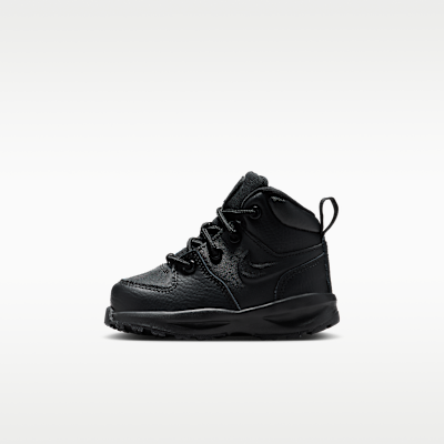 Nike Manoa 17 — Black/Black/Black