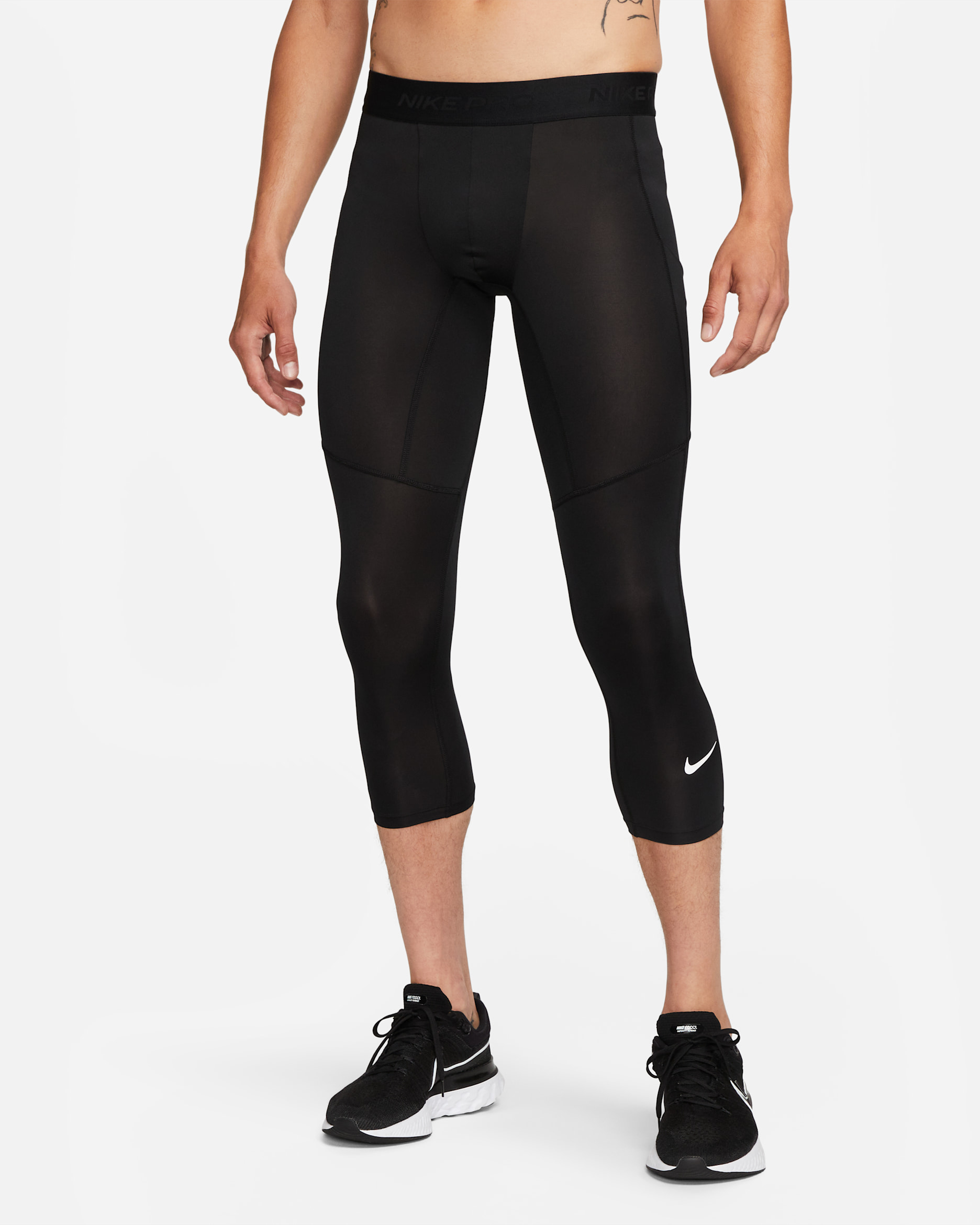 Nike Pro — Black/White