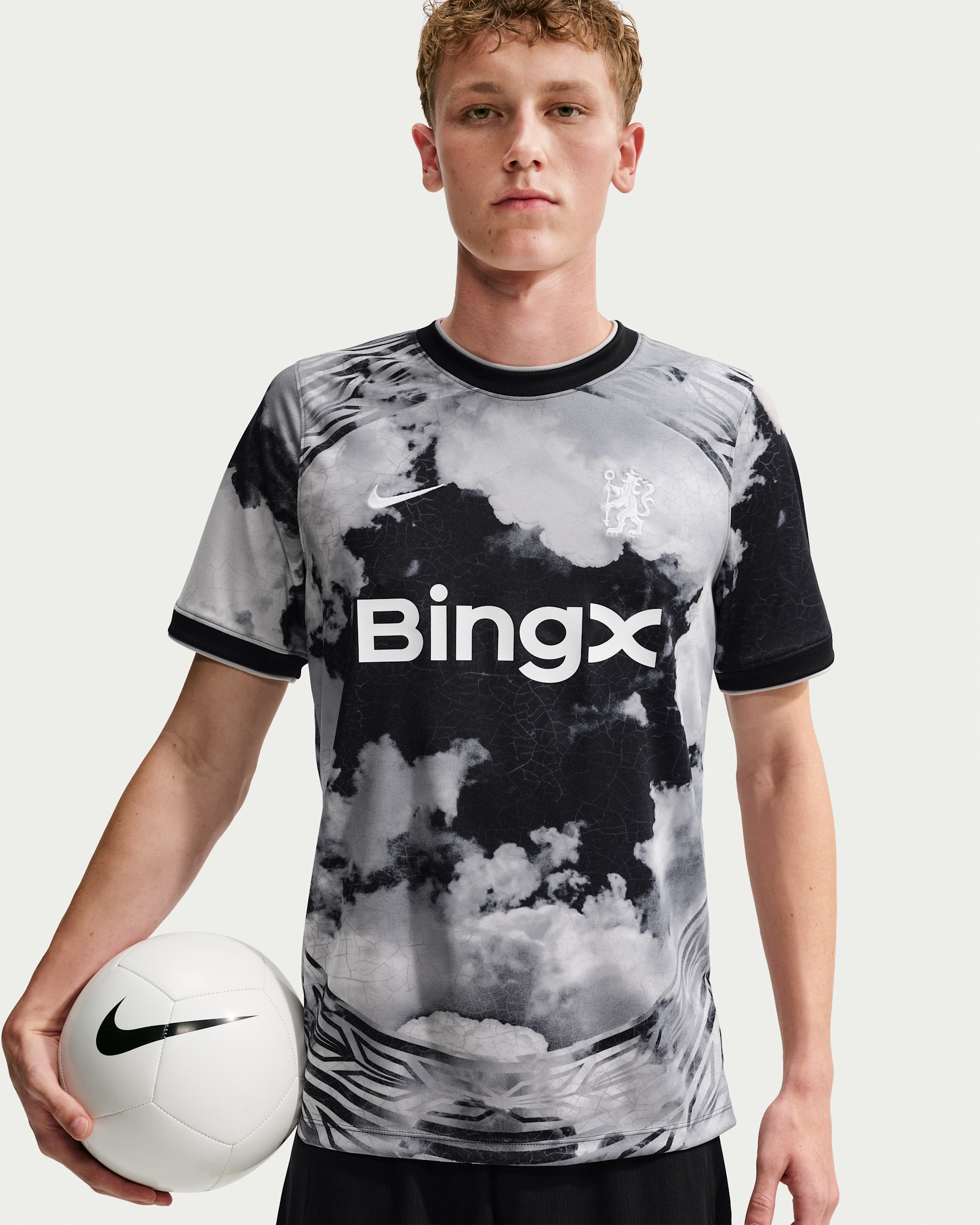 Chelsea F.C. — Grey Fog/Black/White