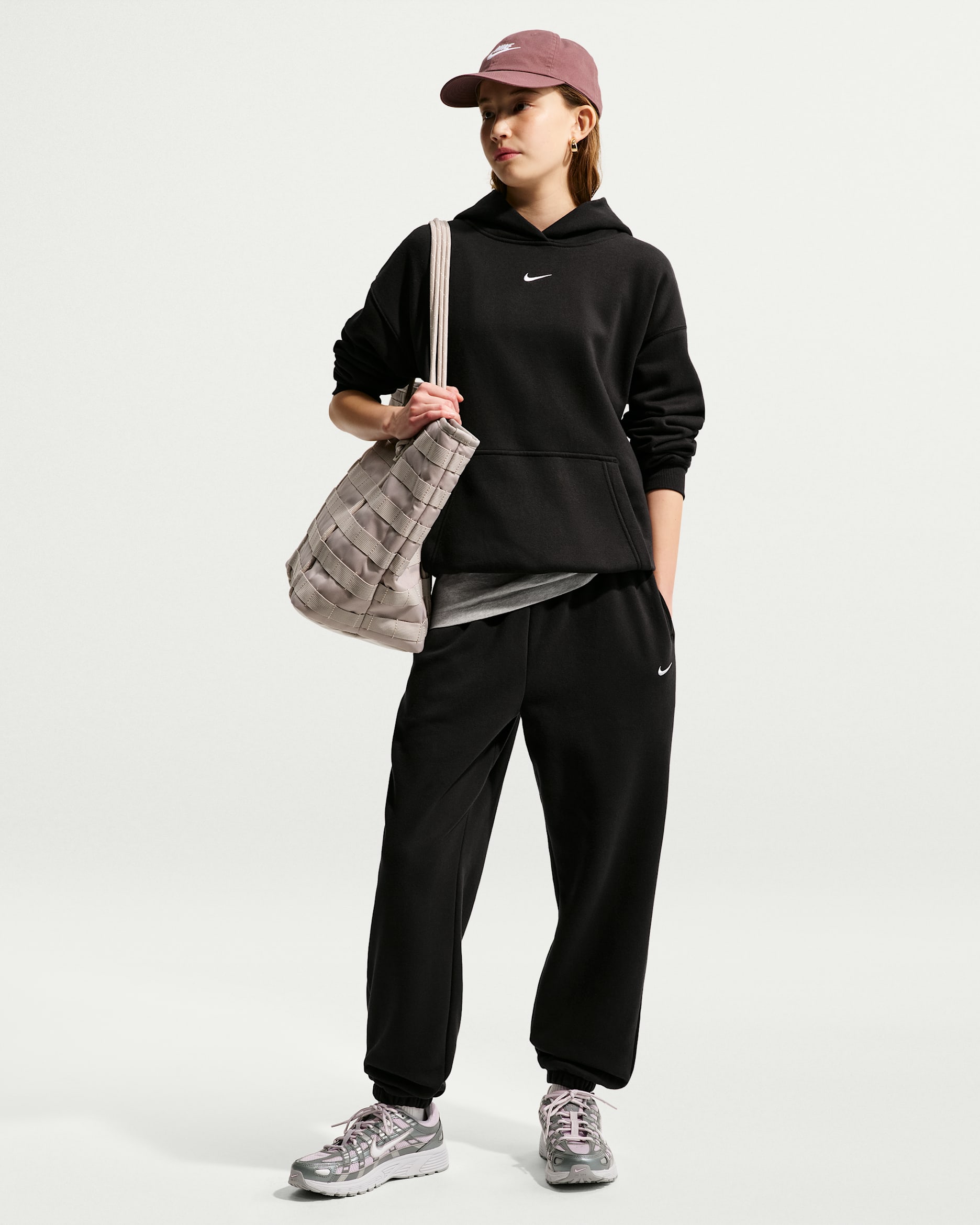 Nike Sportswear Studio Fleece — Black/White