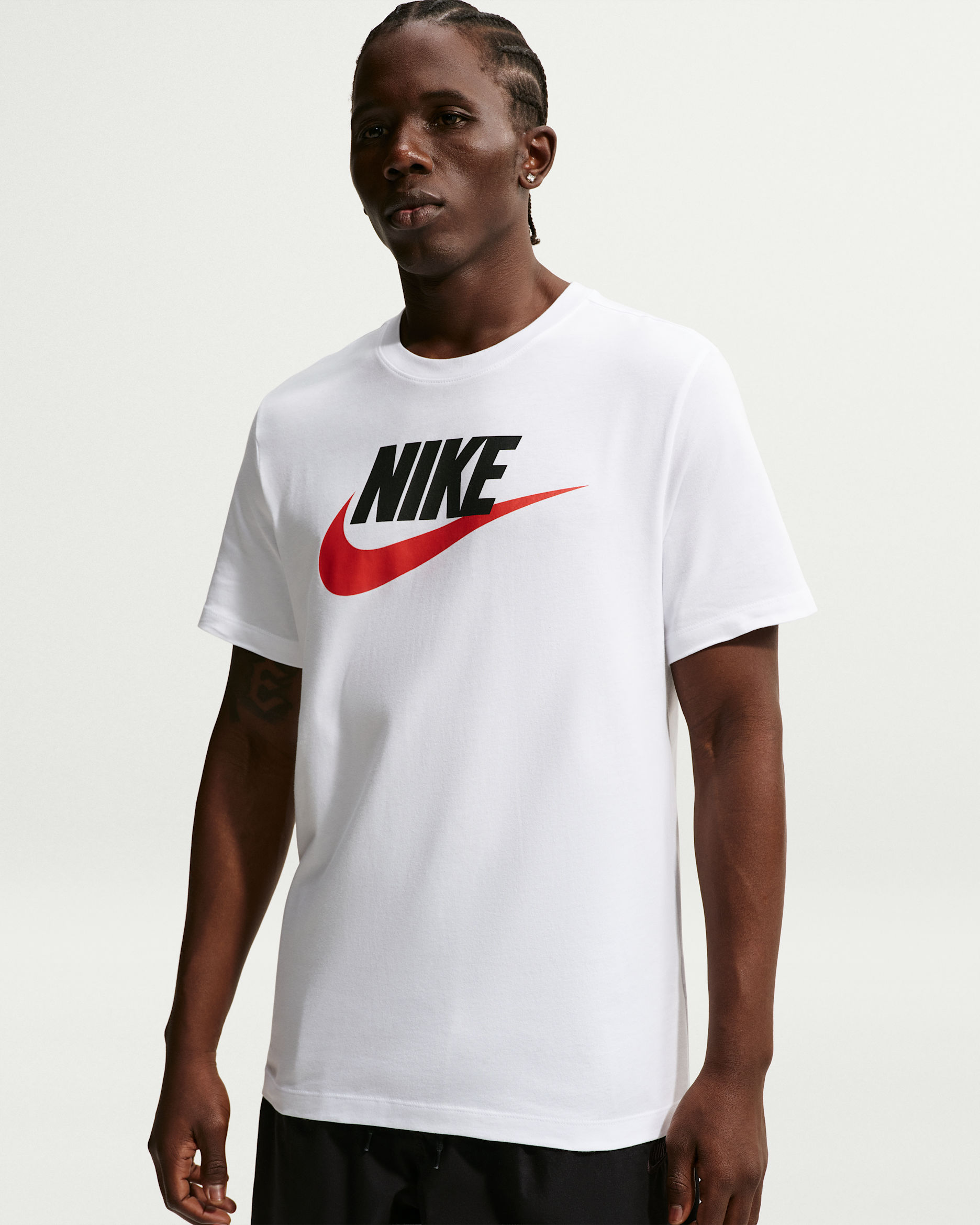 Nike Sportswear — White/Black/University Red