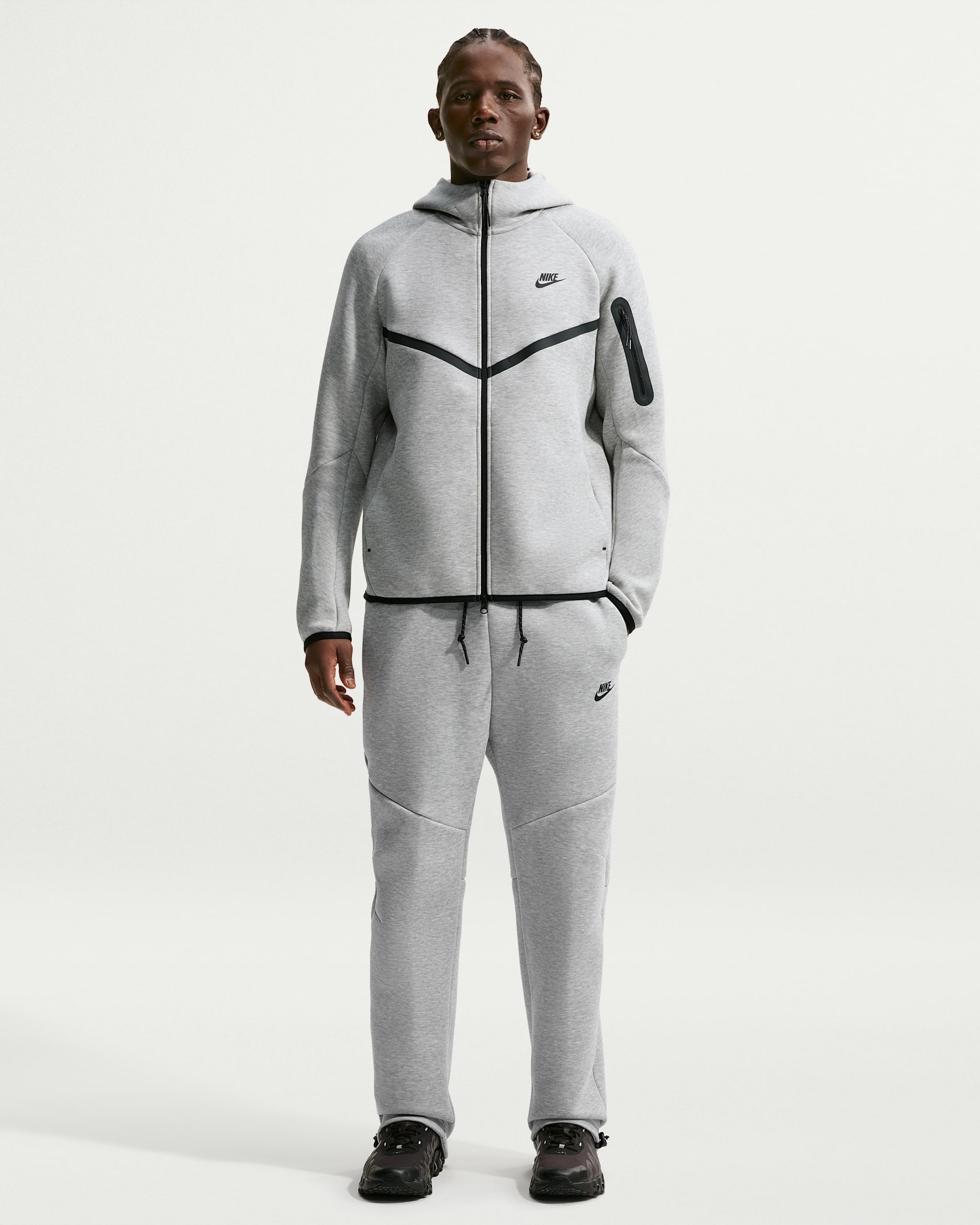 Nike Tech — Dark Grey Heather/Black