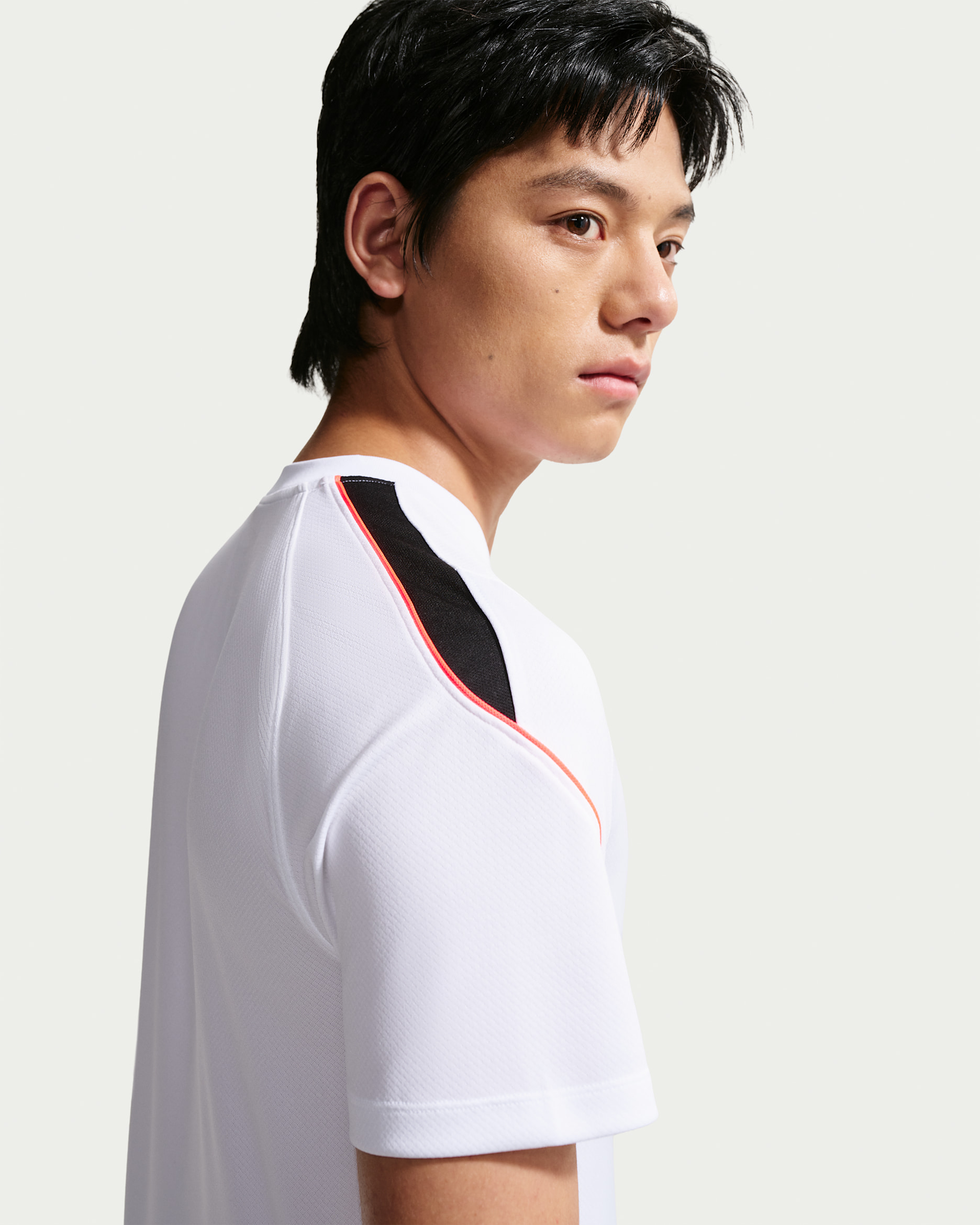Nike Strike — White/Black/Hot Punch/Hot Punch