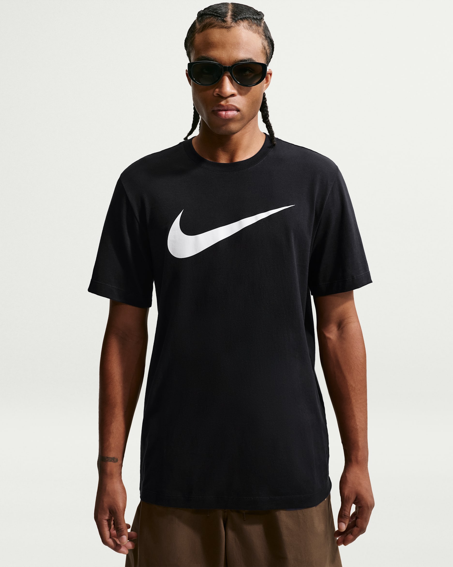 Nike Sportswear Swoosh — Black/White