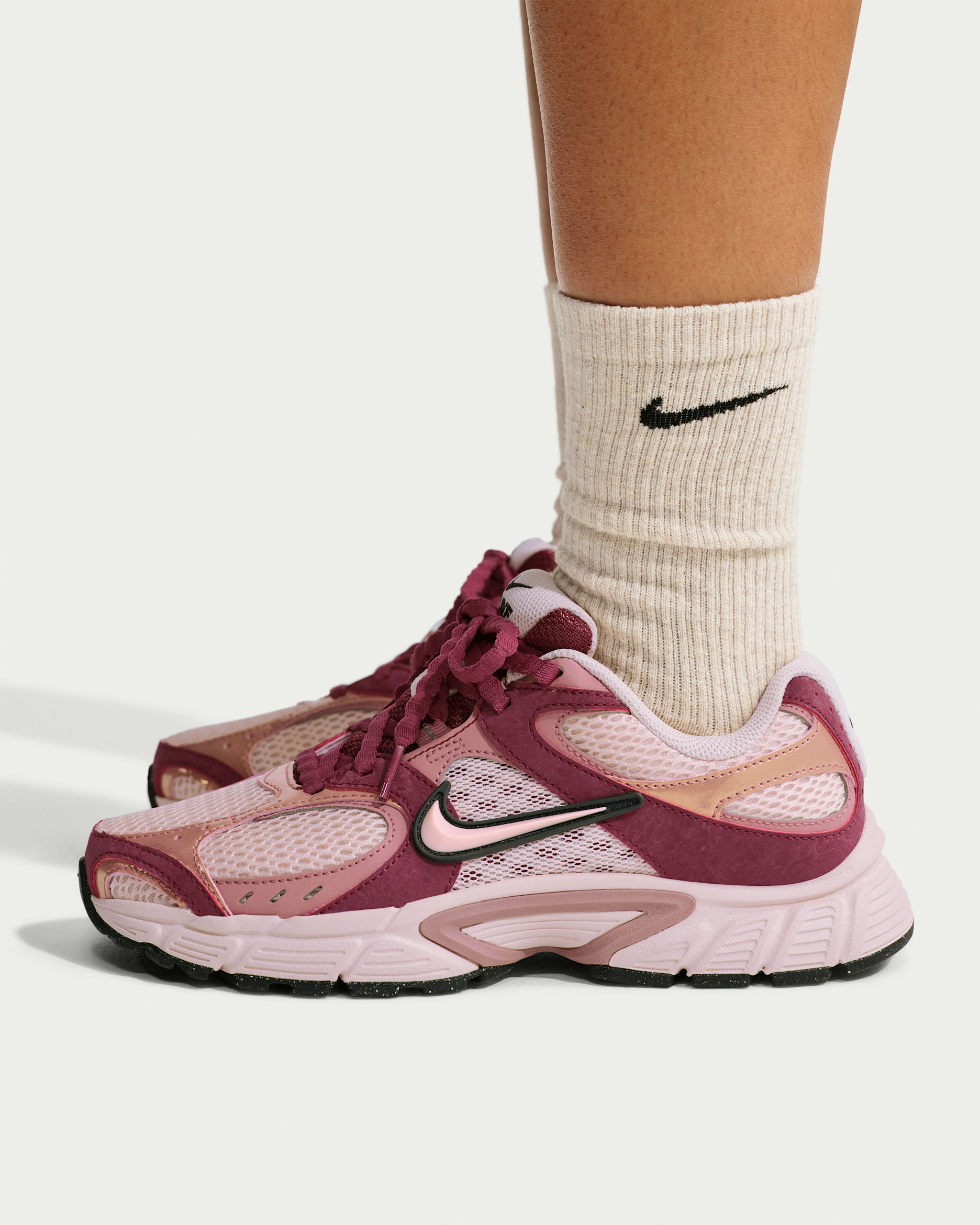 Nike V5 RNR LX — Orange Pearl/Pink Smoke/Rust Pink/Orange Pearl