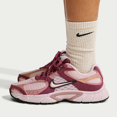 Nike V5 RNR LX — Orange Pearl/Pink Smoke/Rust Pink/Orange Pearl