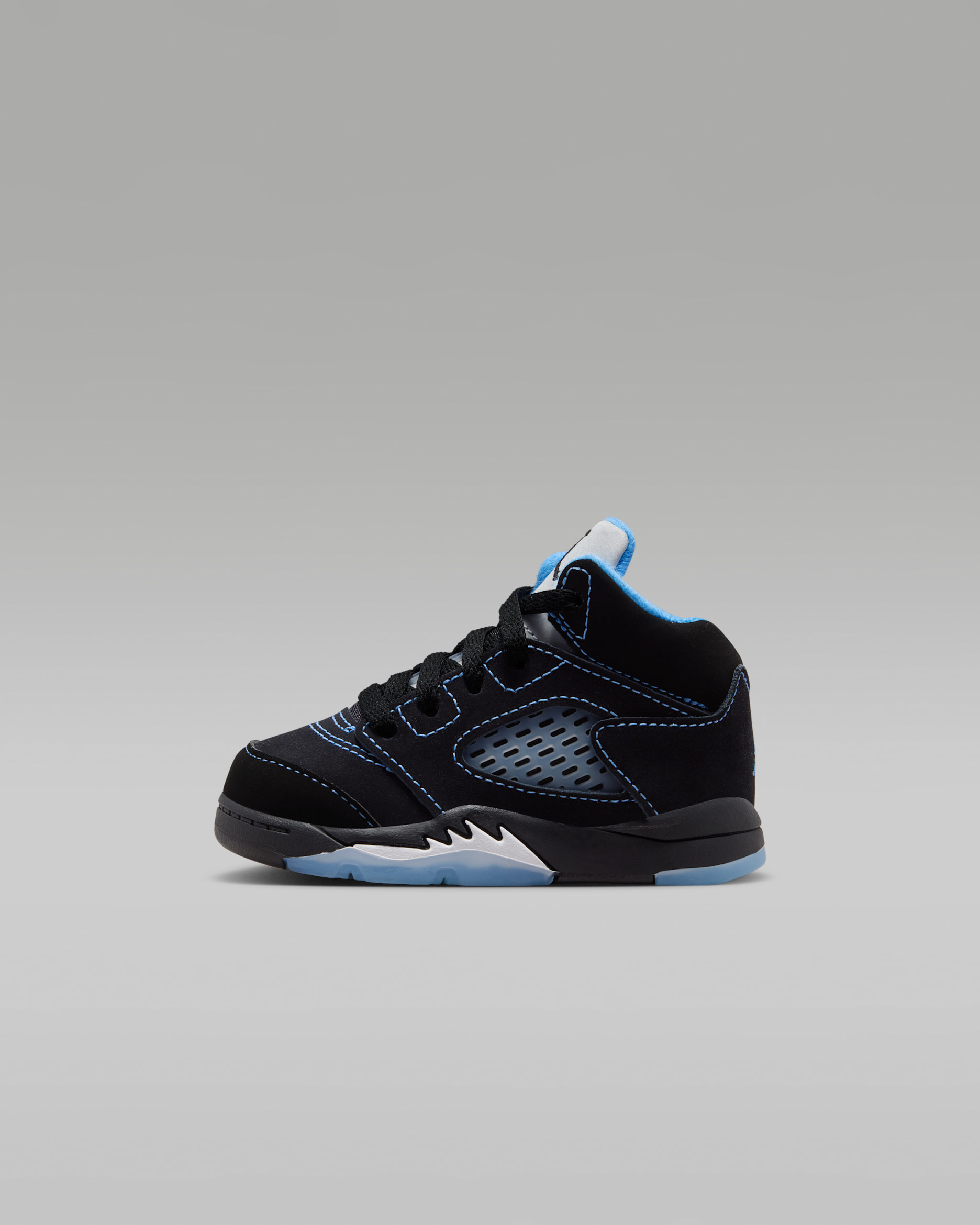 Jordan 5 'Black Carolina' — Black/White/University Blue