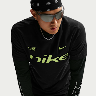 Nike — Black