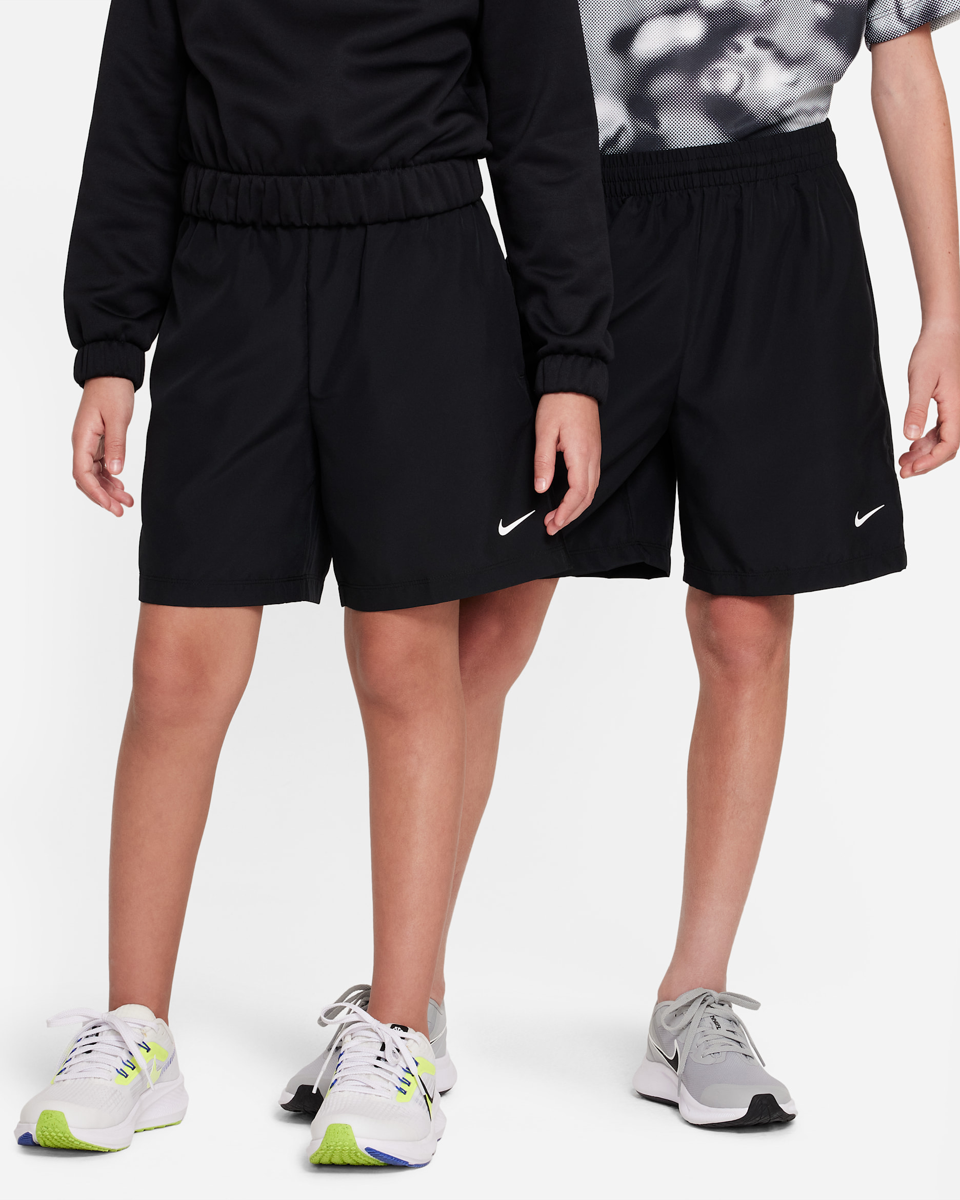 Nike Multi — Black/White