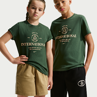 Nike Sportswear — Fir