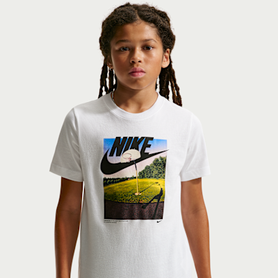 Nike Sportswear — White