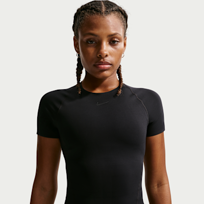 Nike Universa — Black/Anthracite/Dark Smoke Grey
