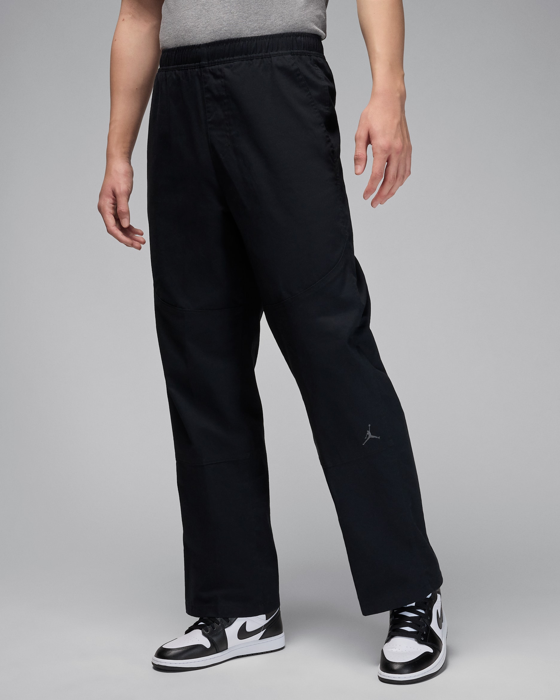 Jordan Essentials — Black/Anthracite