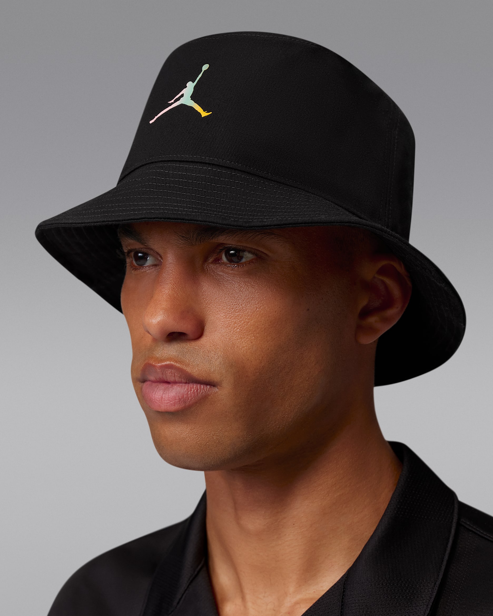 Jordan Apex — Black/Sail