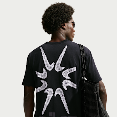 Nike Sportswear — Black