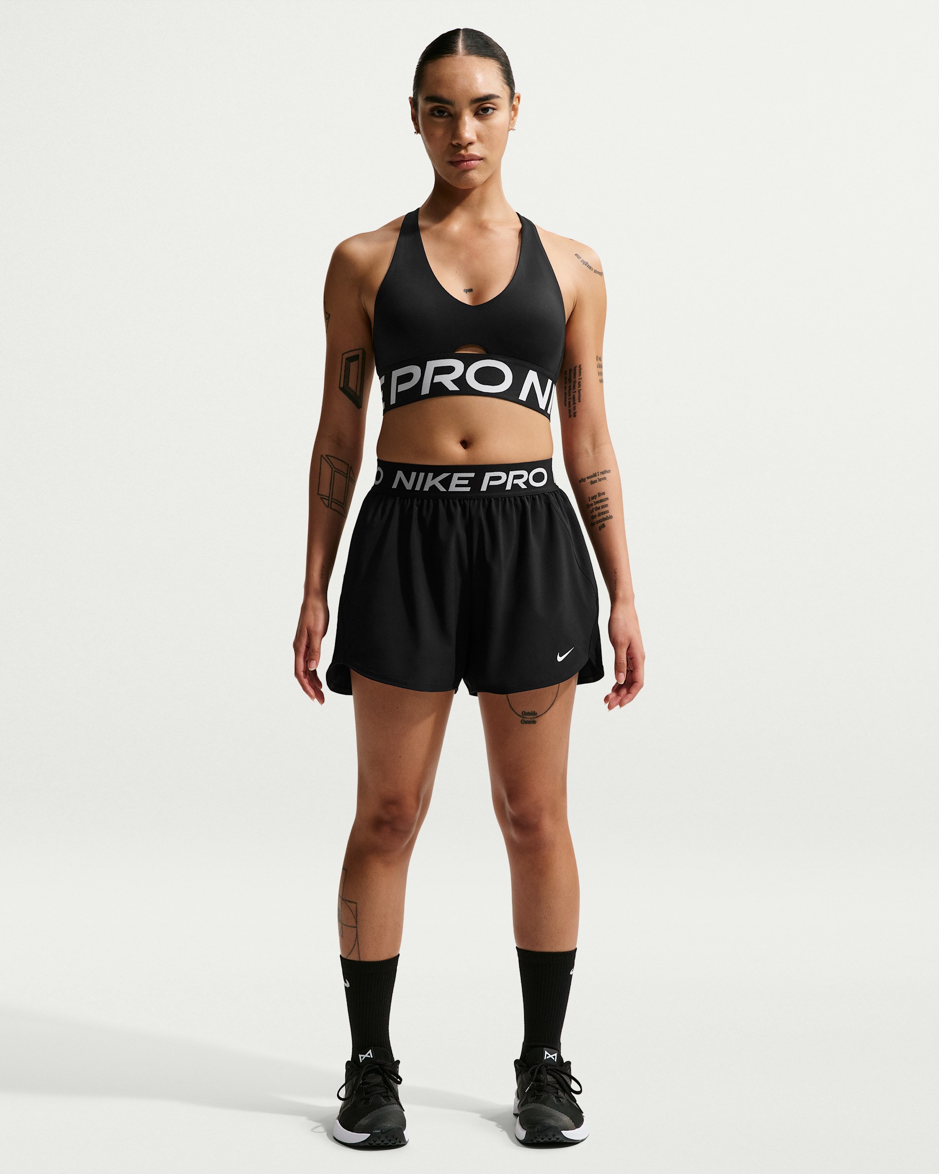 Nike Pro — Black/White
