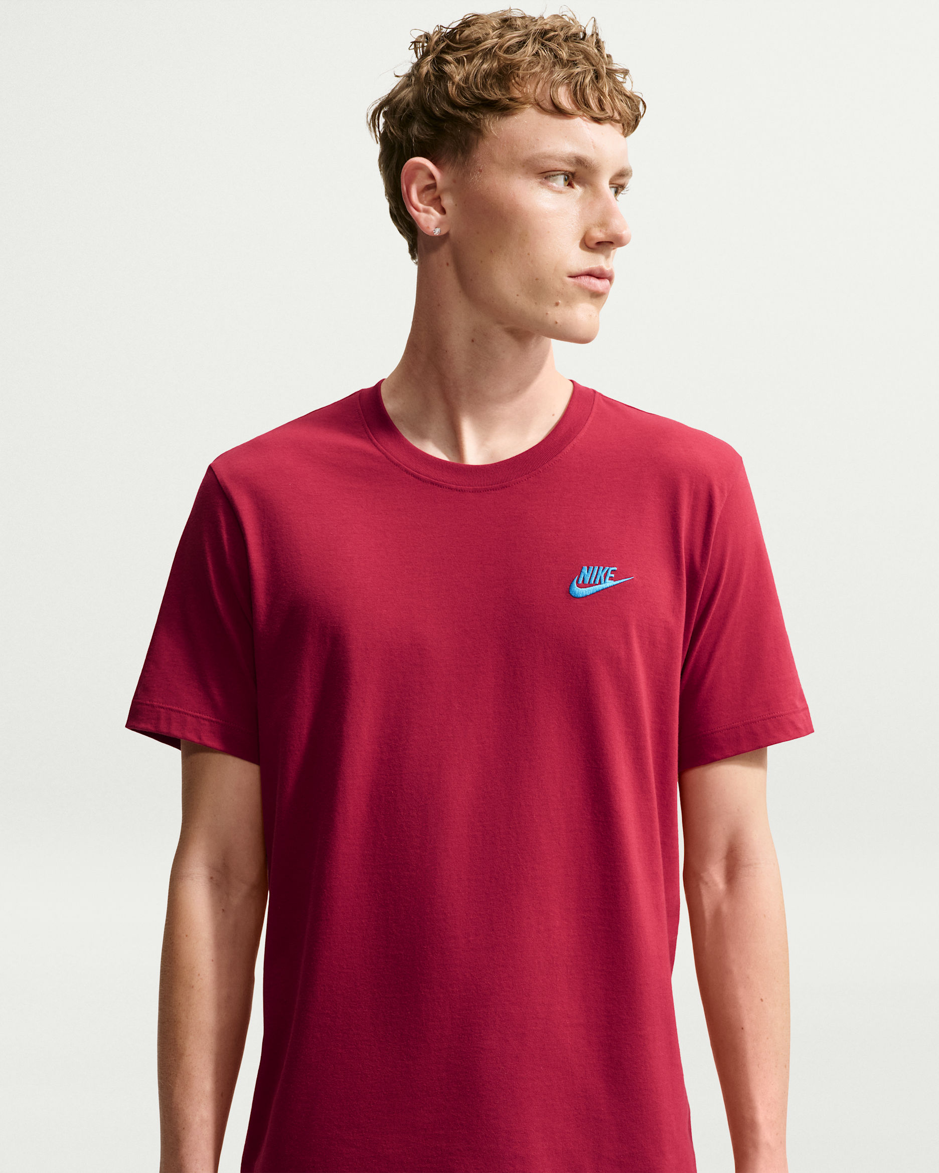 Nike Sportswear Club — Tough Red/Football Blue