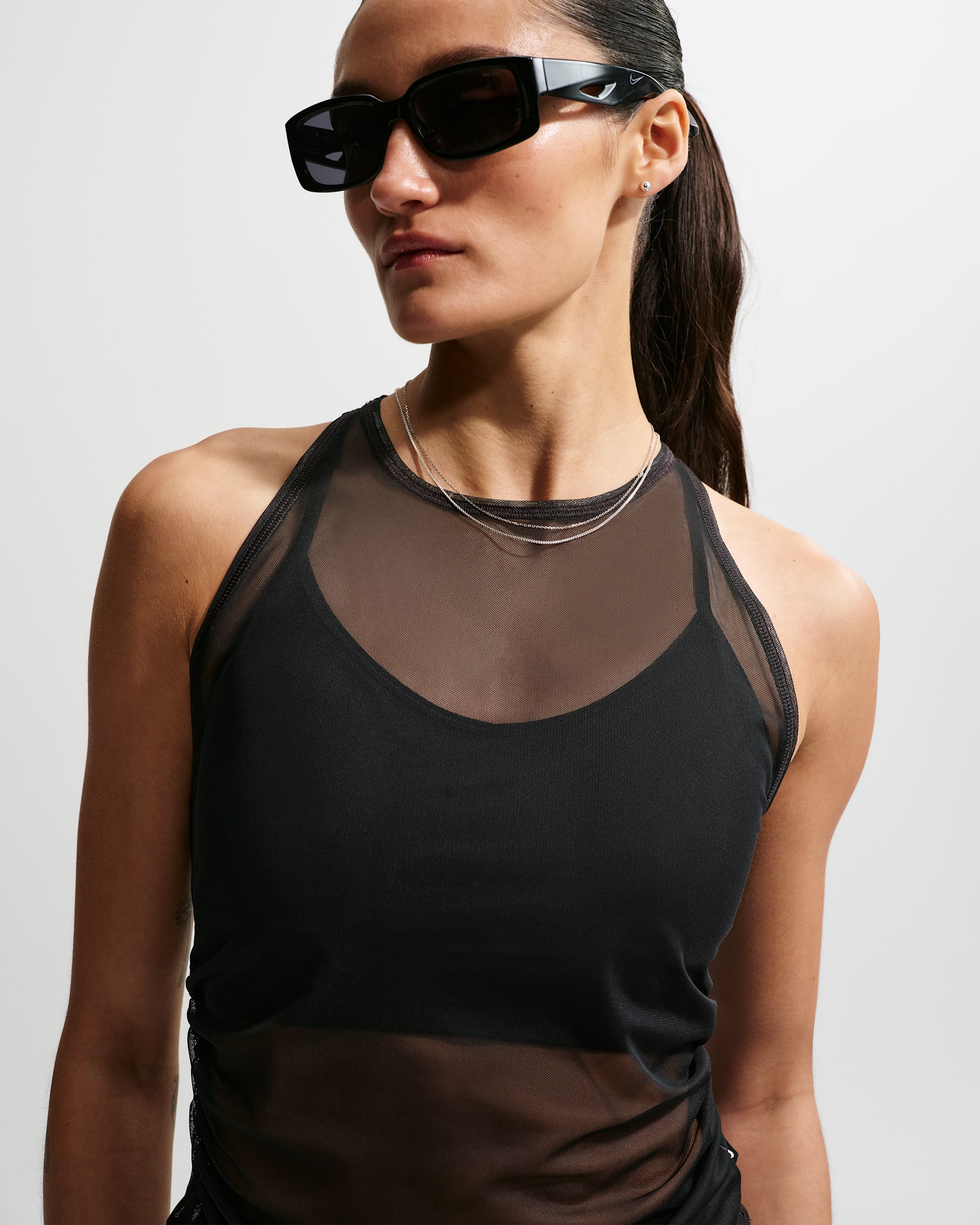 Nike Sportswear — Black/Sail