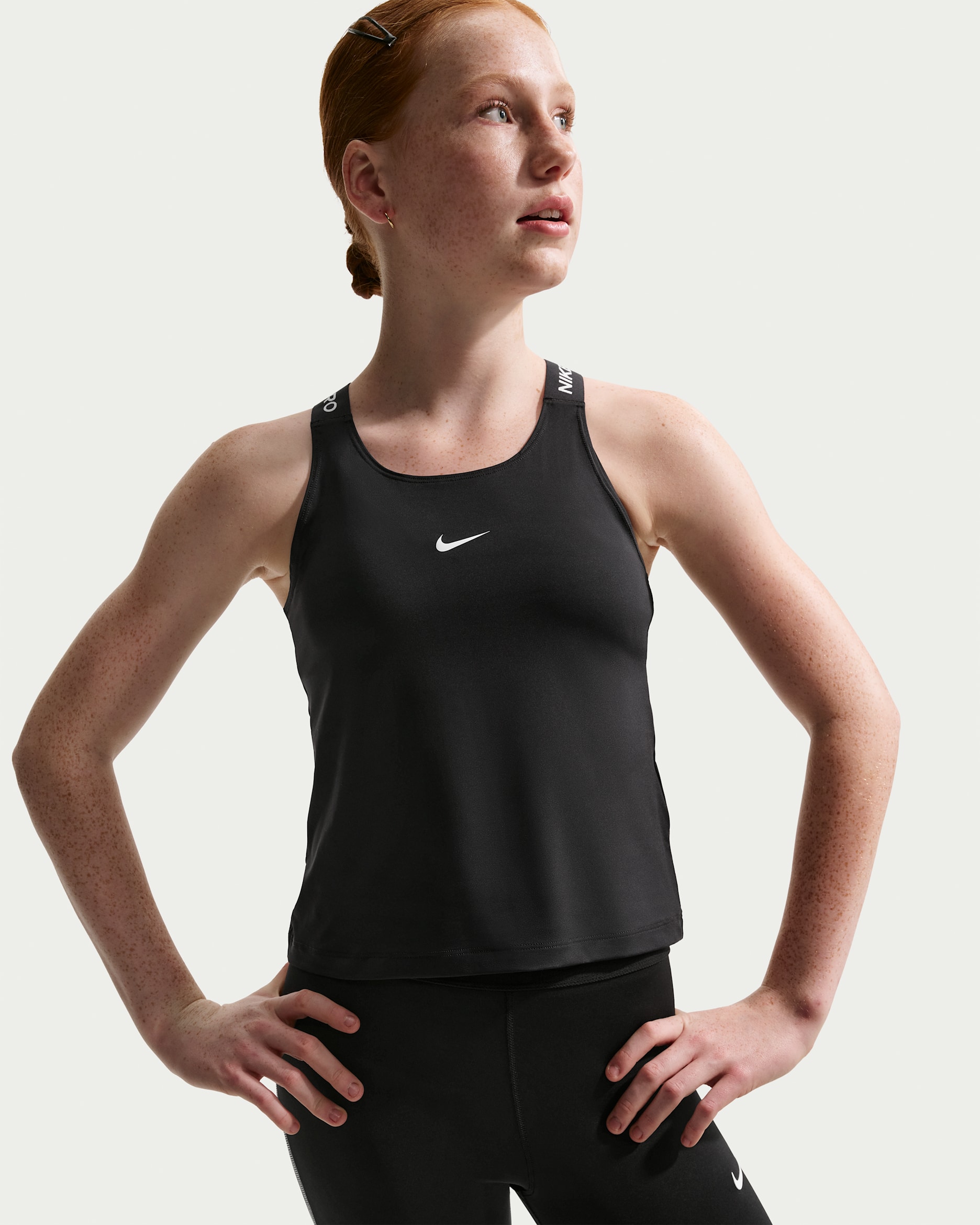 Nike Pro — Black/Black/White