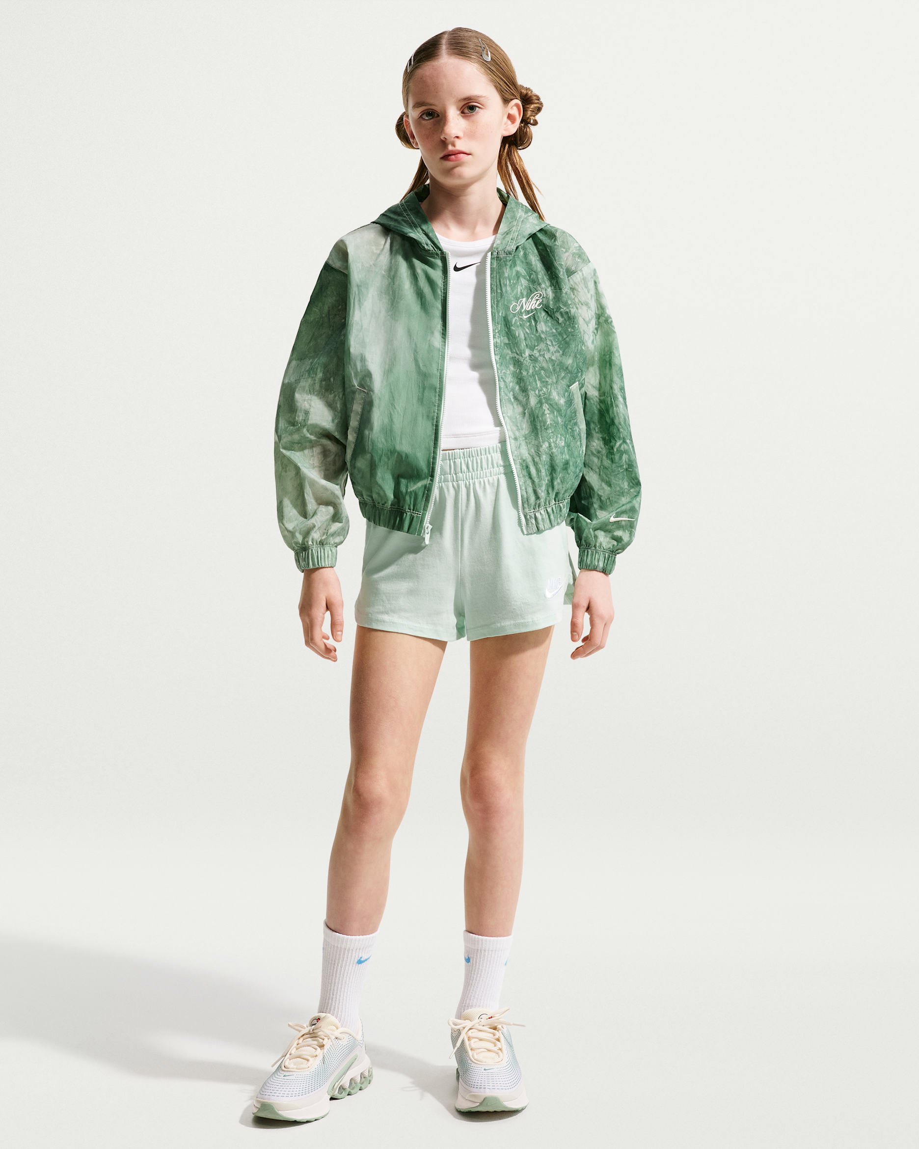 Nike Sportswear — Barely Green/White
