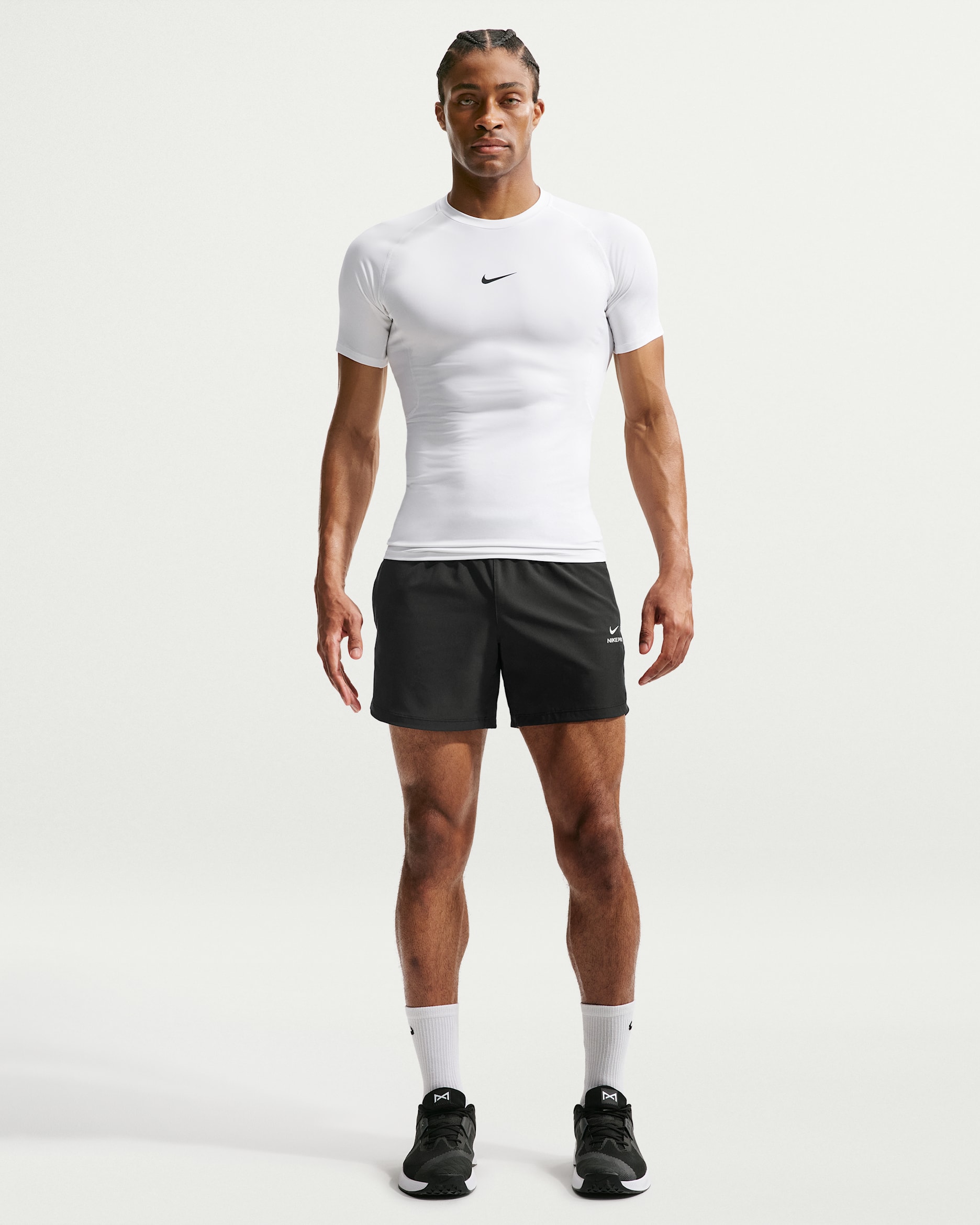 Nike Pro Training — Black/White