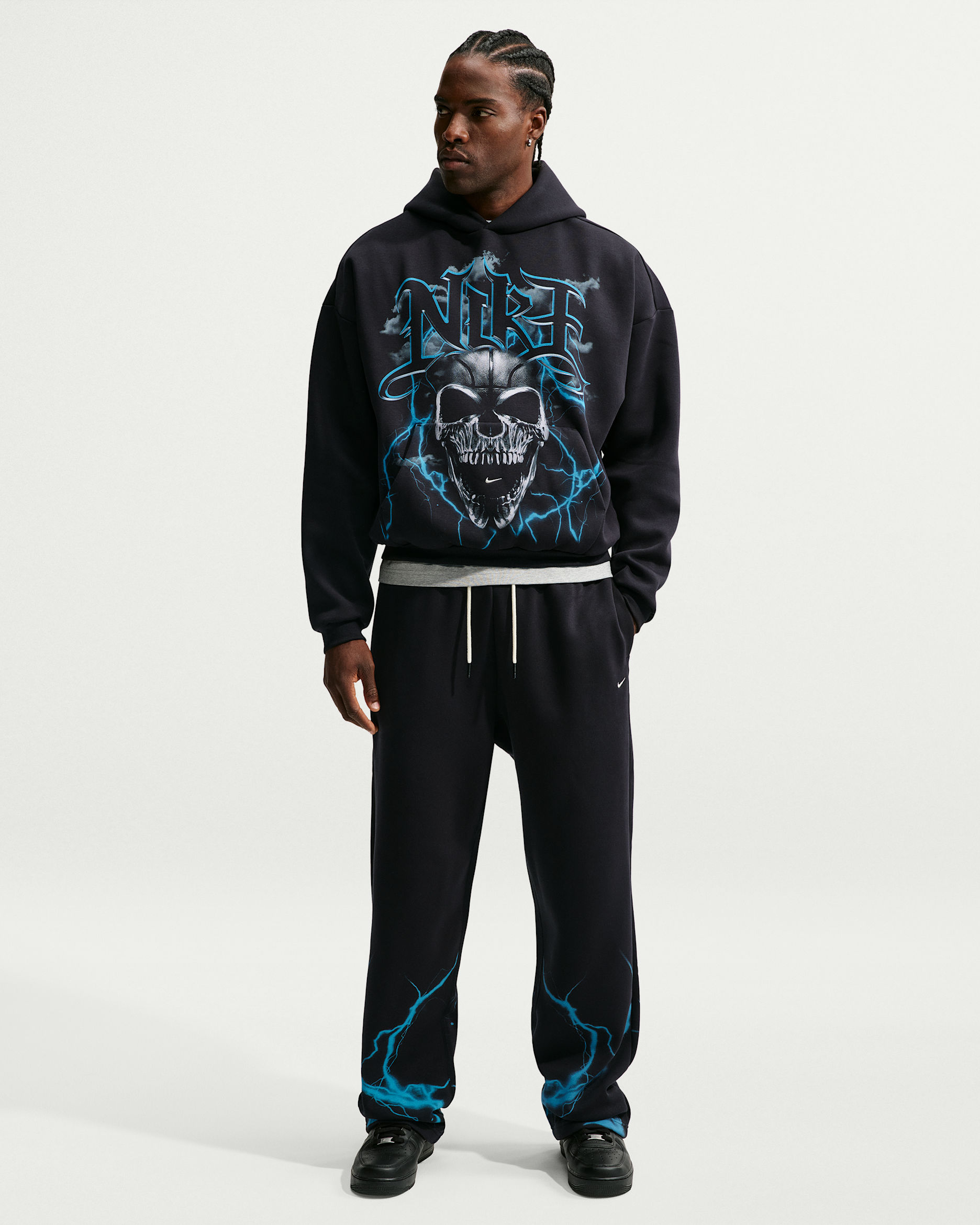 Nike Standard Issue — Black/Light Current Blue/Pale Ivory