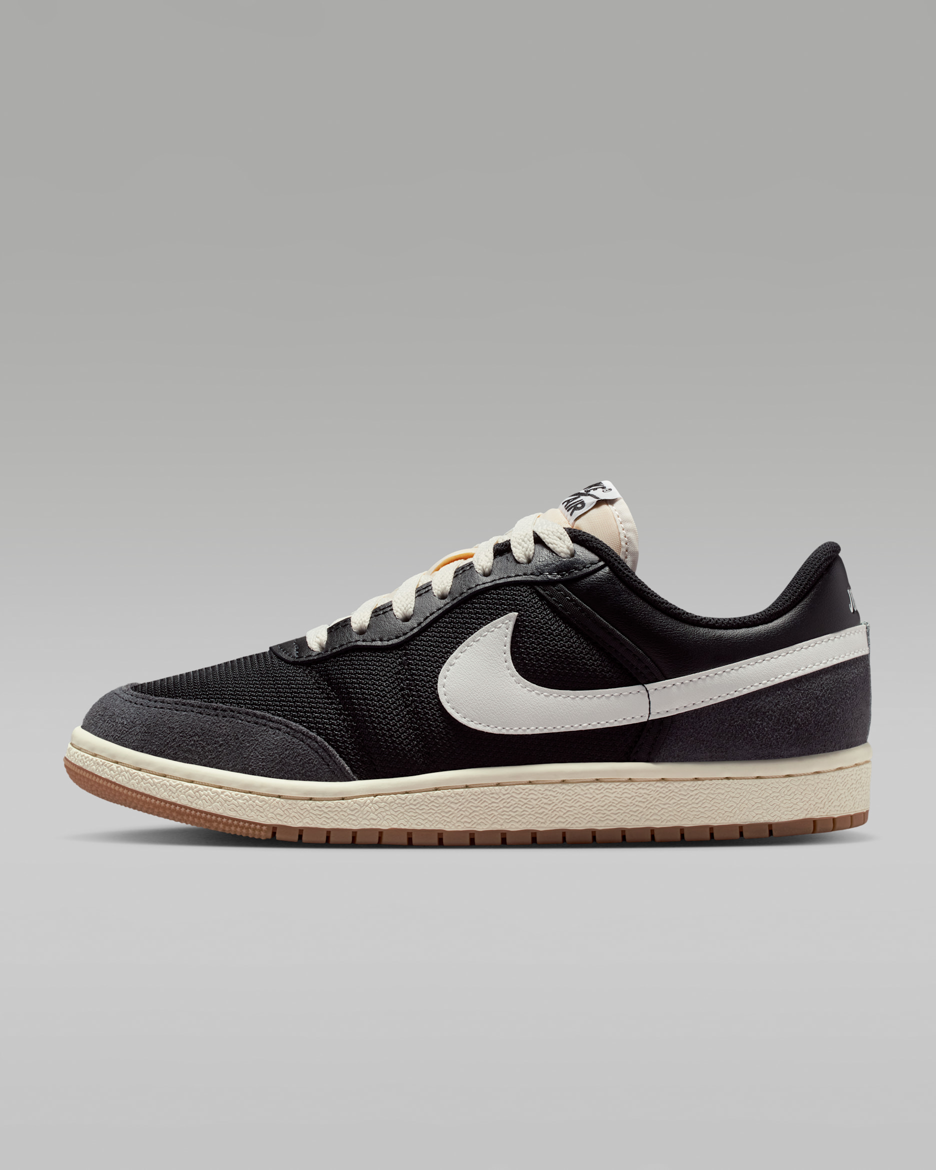 Air Jordan Skyline Low — Black/Sail/Gum Medium Brown/Summit White