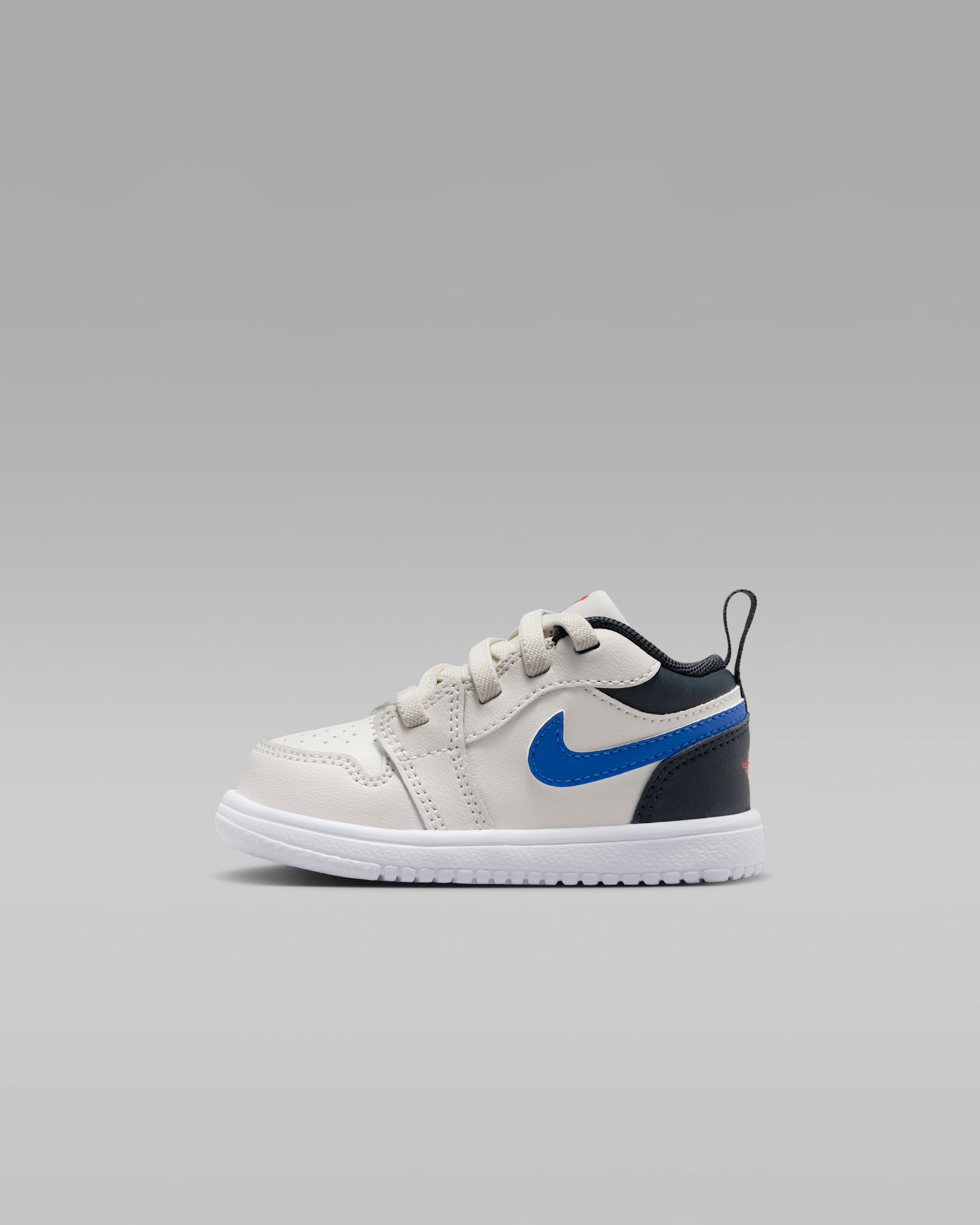Jordan 1 Low Alt — Phantom/Off-Noir/Sail/University Red
