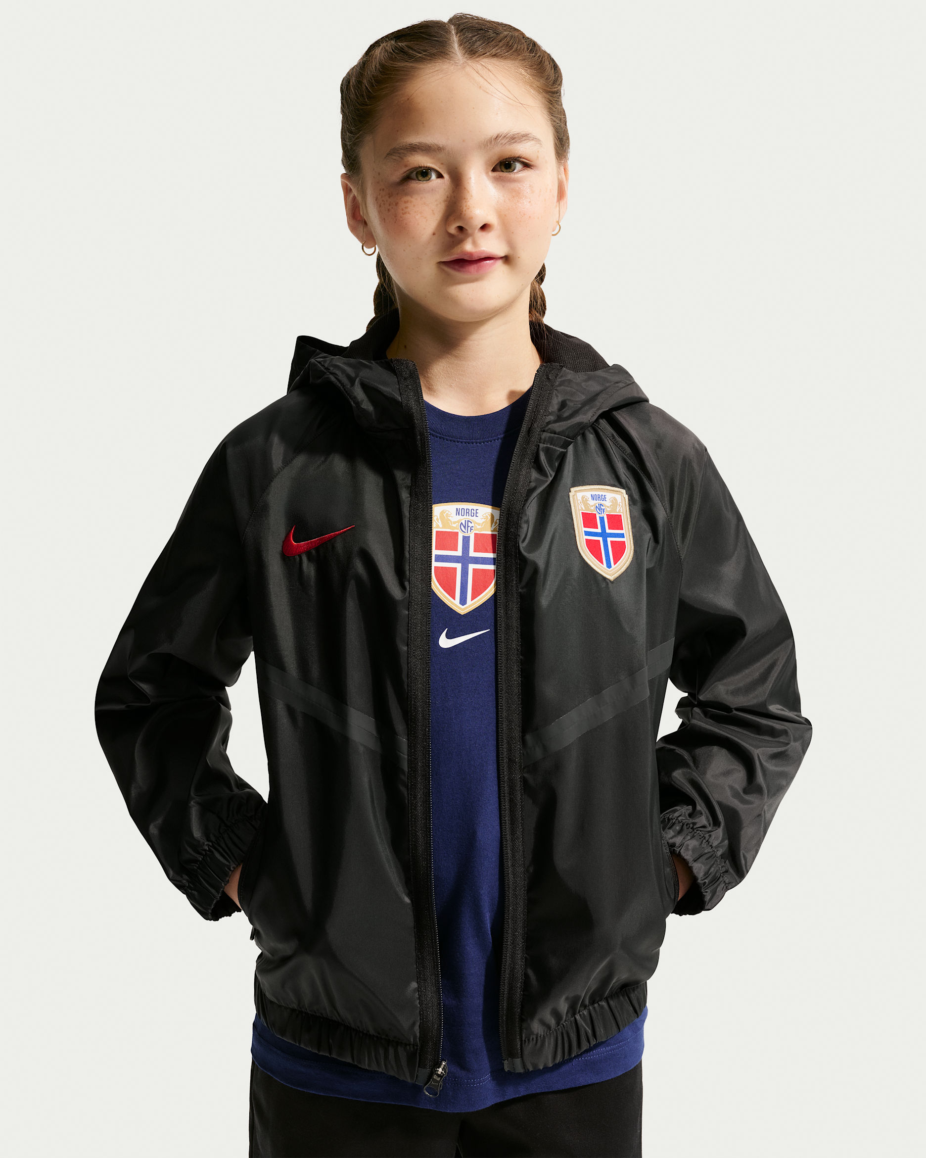 Norway — Black/Black/Chile Red