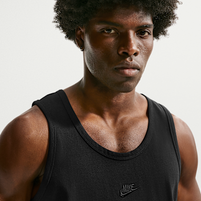 Nike Sportswear Premium Essentials — Black