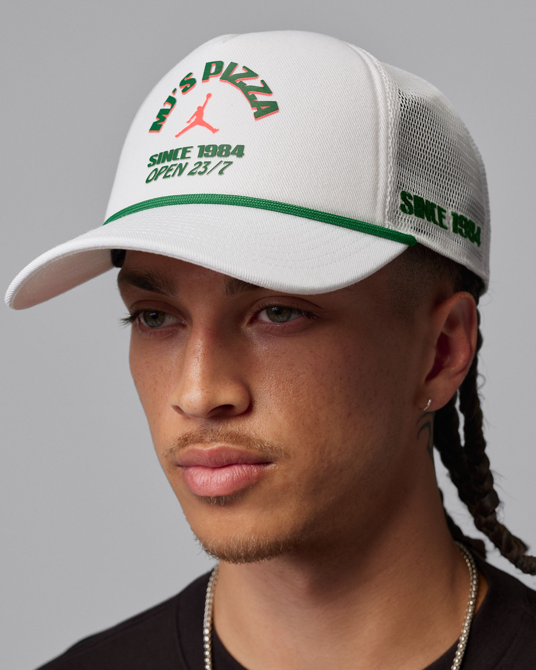 Jordan Rise — White/Court Green/Infrared 23
