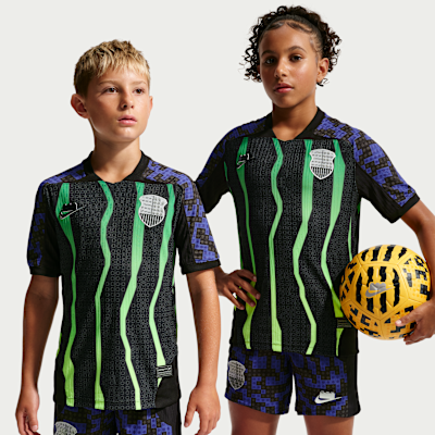 Nike x LEGO® Collection — Black/Light Liquid Lime