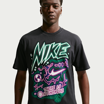 Nike Sportswear — Off-Noir