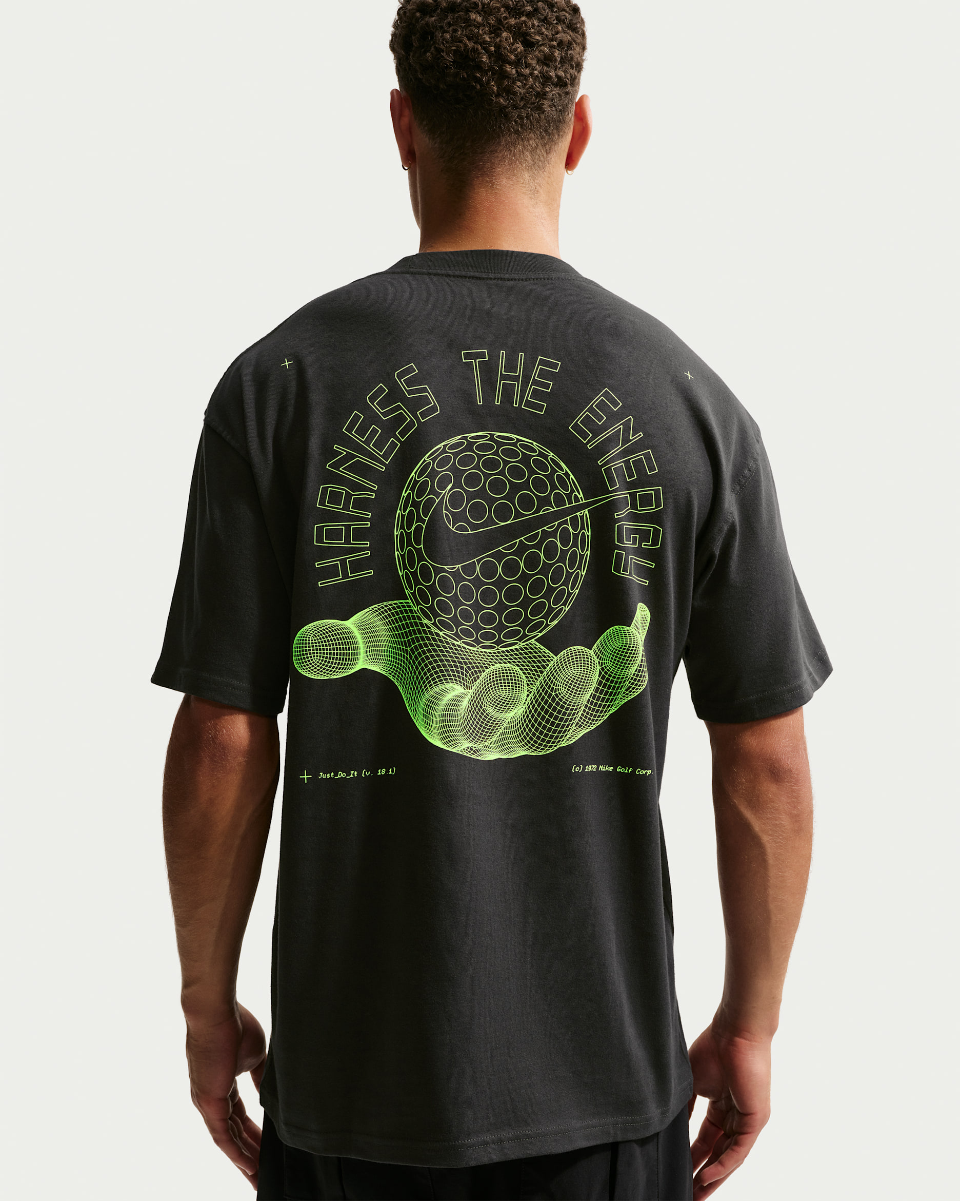 Nike — Off-Noir