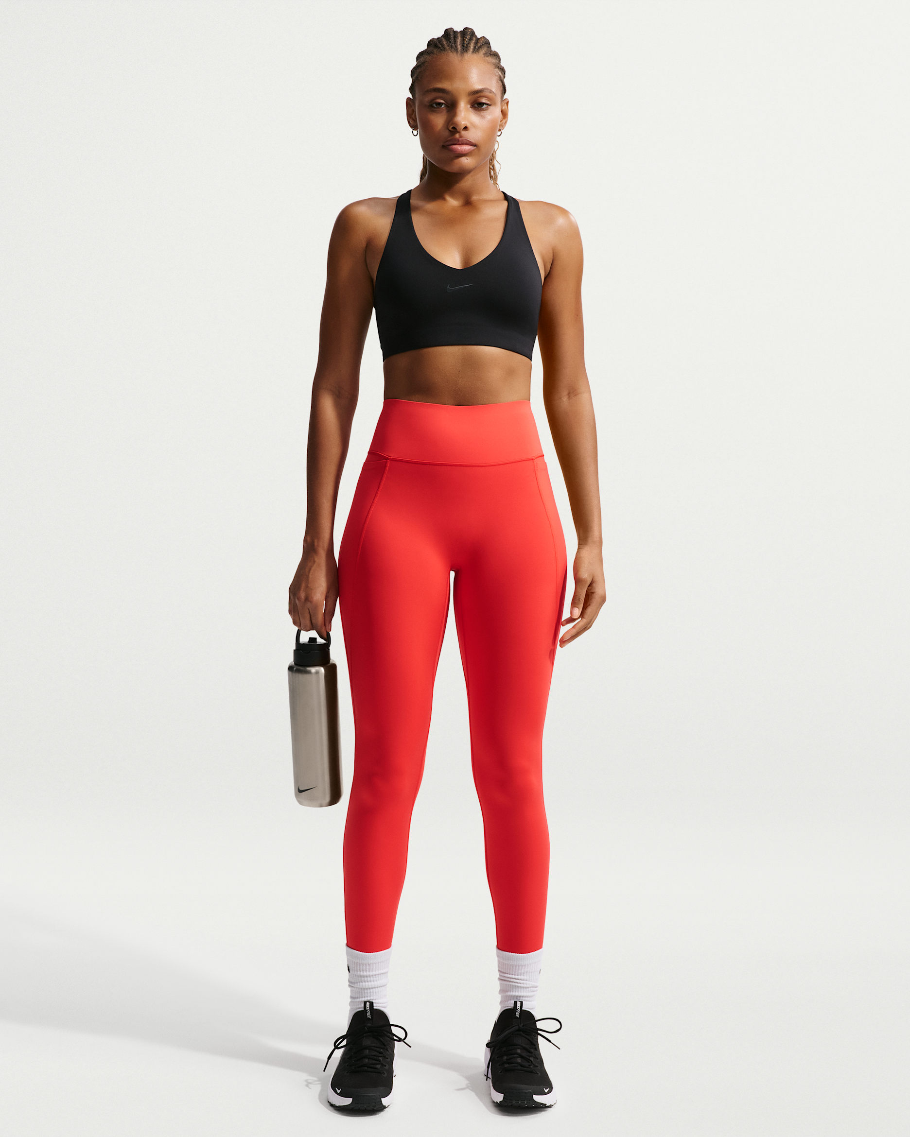 Nike Universa — Light Crimson/University Red/University Red
