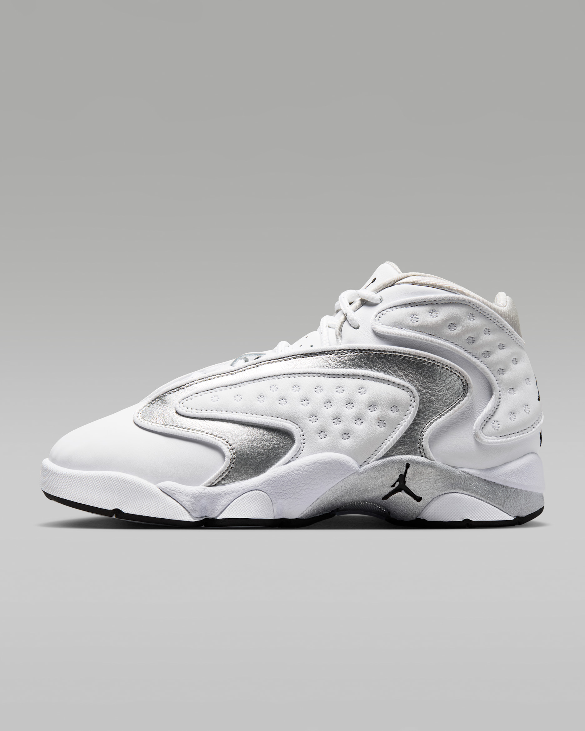 Air Jordan OG — White/Black/Metallic Silver
