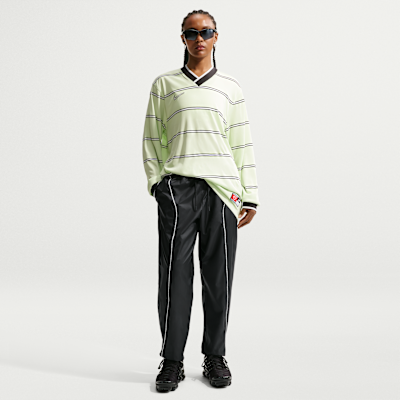 Nike Sportswear  — Black/Sail/Sail