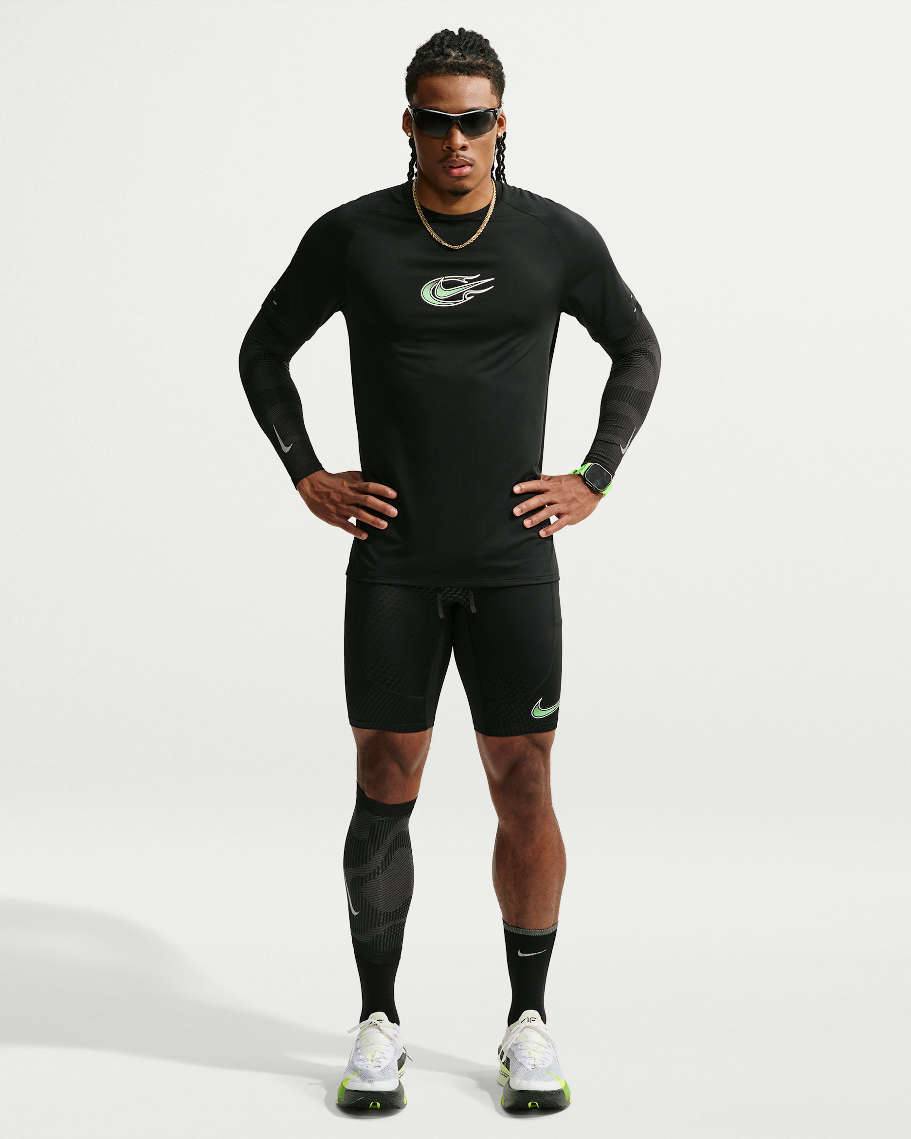 Nike Stride  — Black/Illusion Green/White