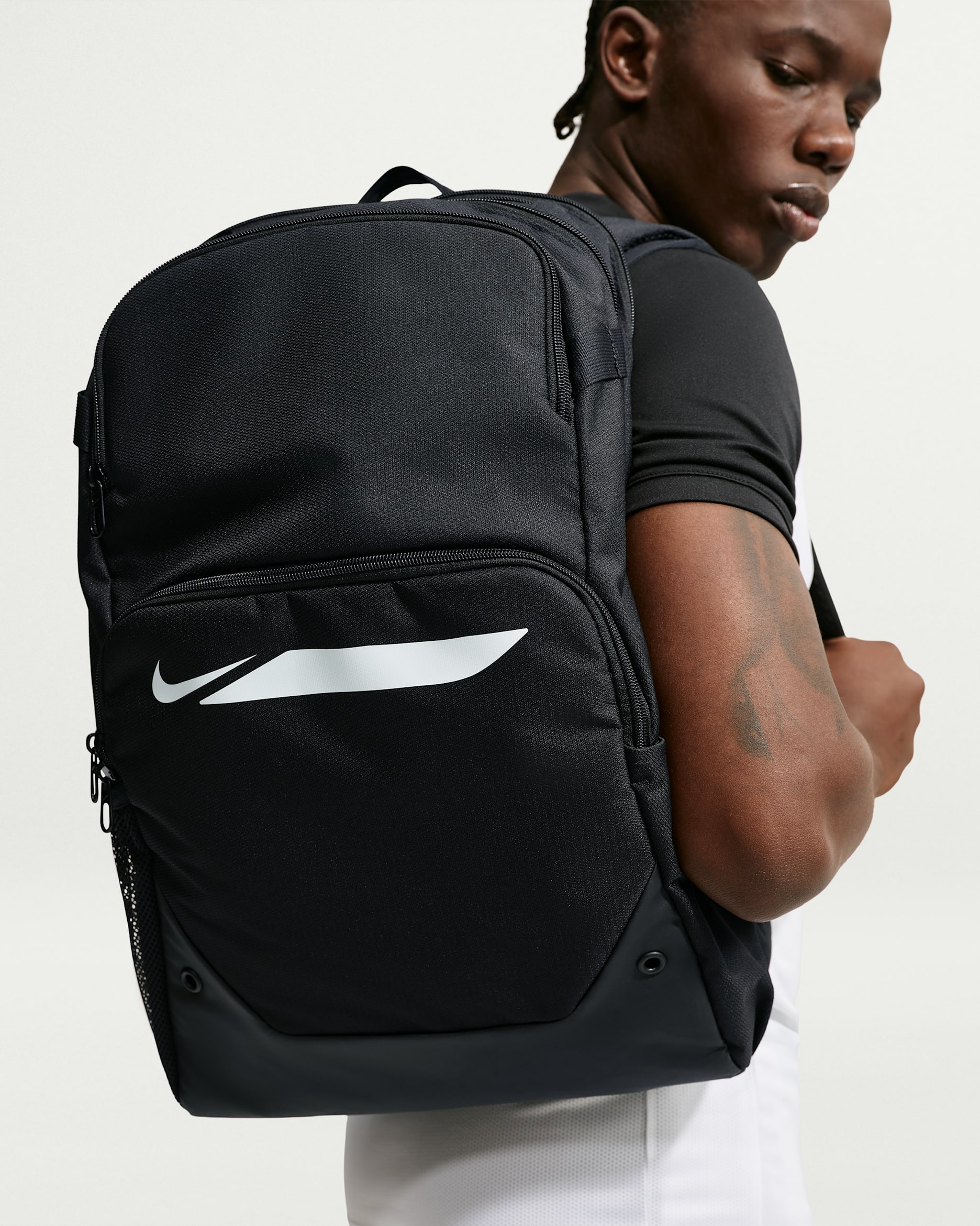 Nike Academy — Black/Black/White
