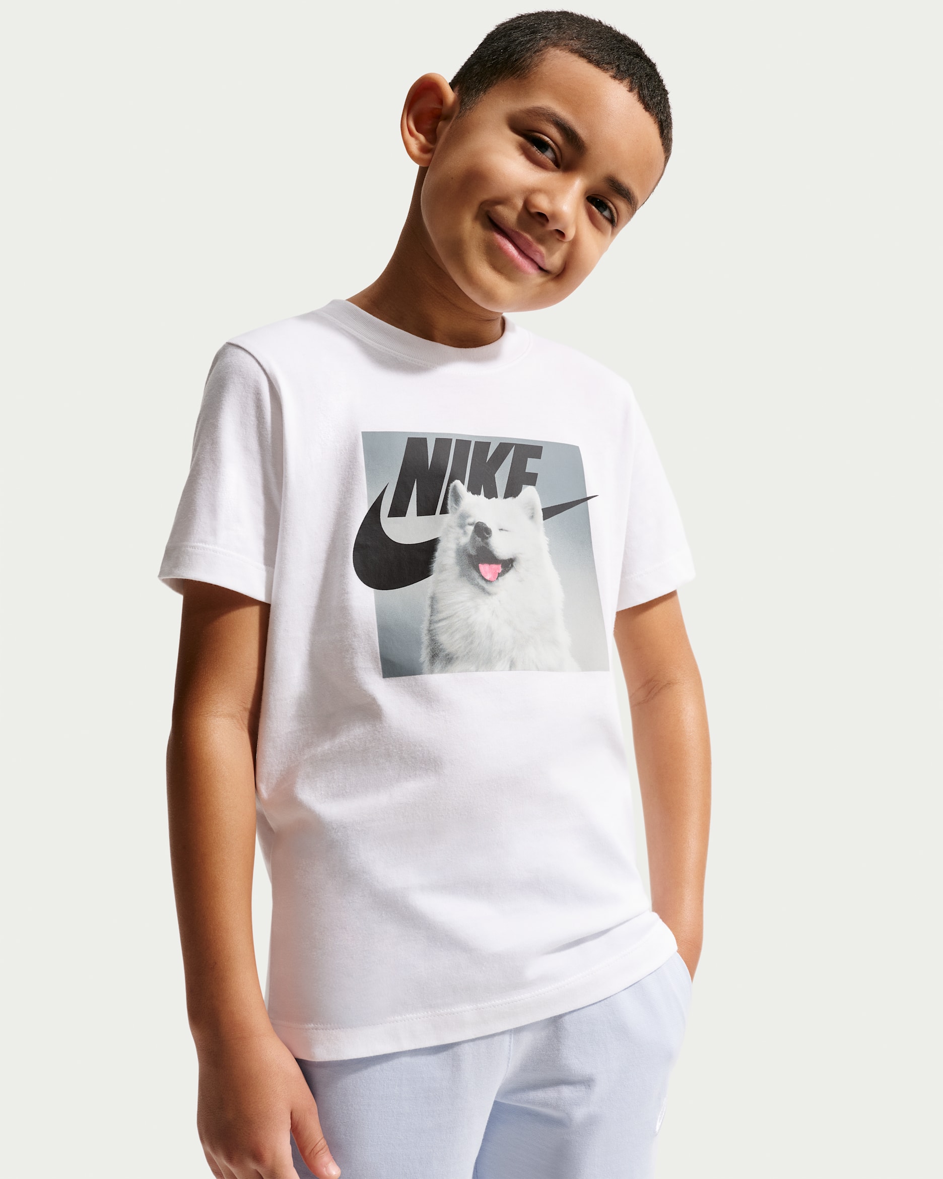 Nike Sportswear — White