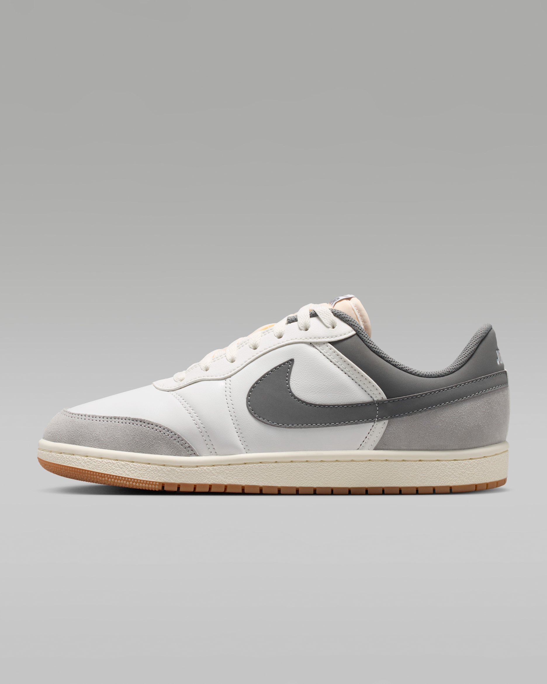 Air Jordan Skyline Low LE — Summit White/Light Smoke Grey/Sail/Smoke Grey