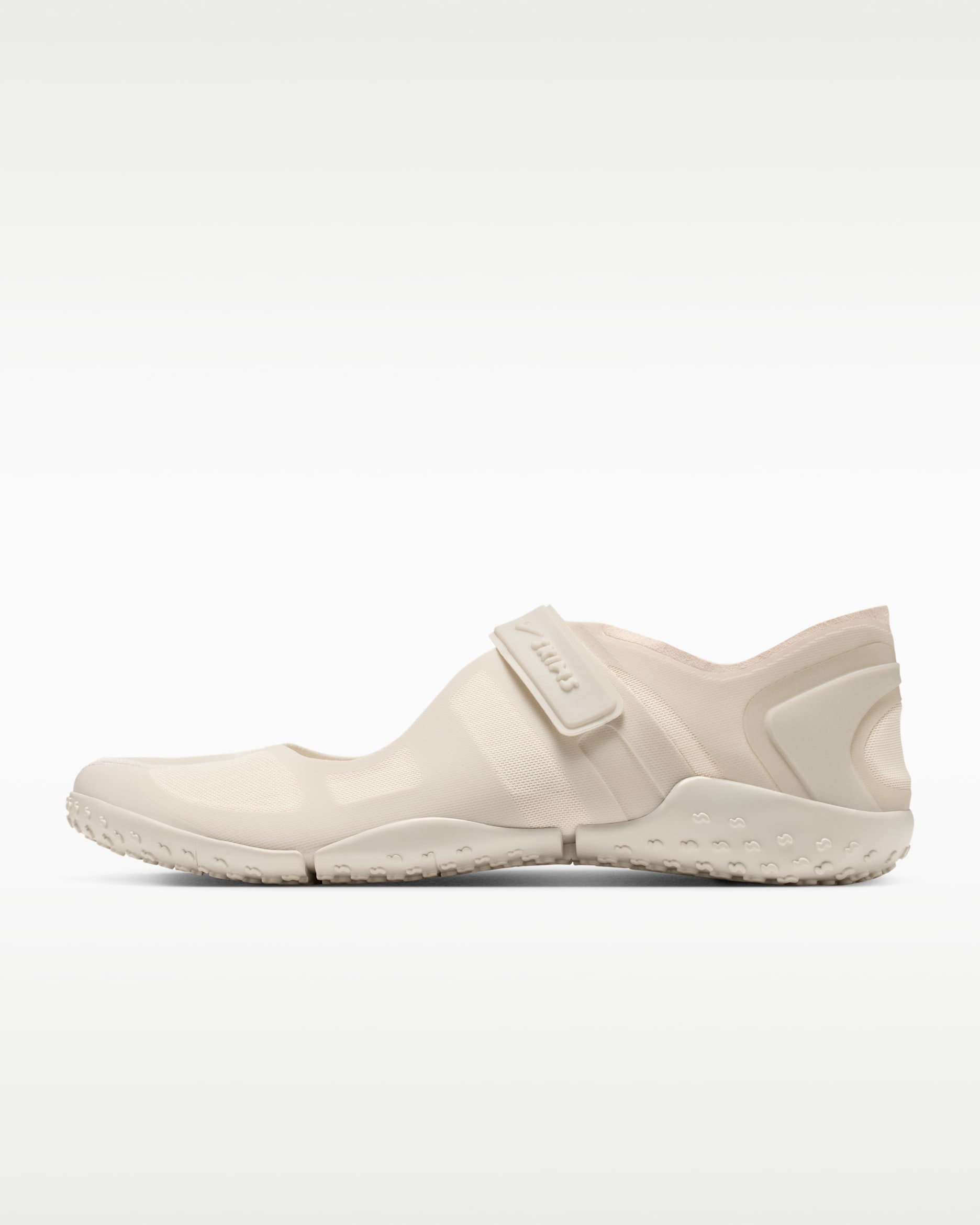 NikeSKIMS Rift Mesh — Light Bone/Light Orewood Brown/Light Bone