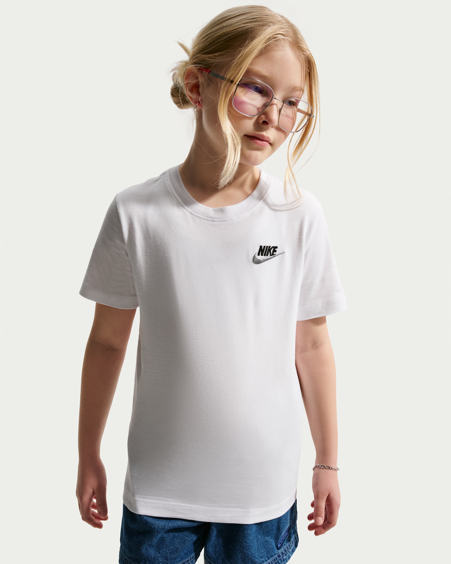 Nike Sportswear — White/Black/Wolf Grey
