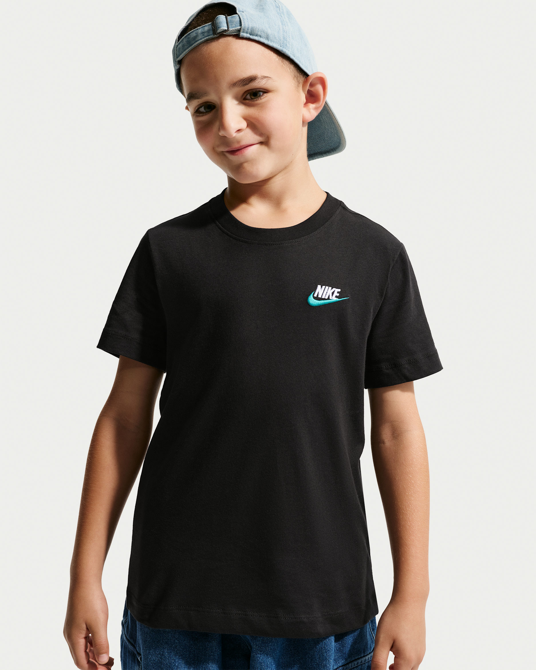 Nike Sportswear — Black/White/Energy