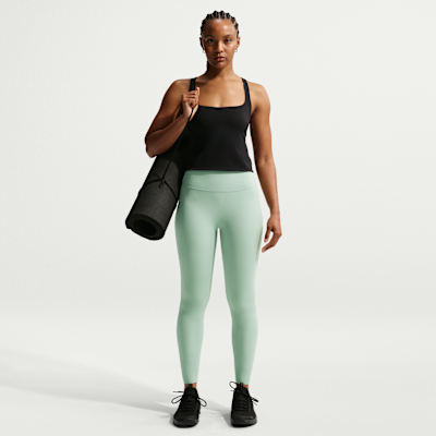 Nike Zenvy — Steam/White