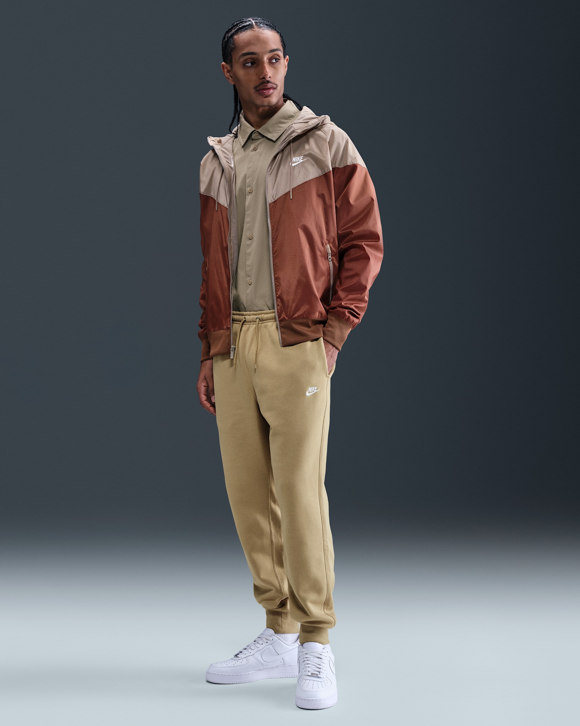 Nike Sportswear Club — Parachute Beige/Parachute Beige/White