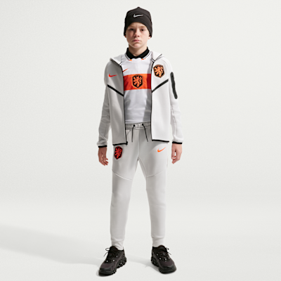 Netherlands Tech Fleece — Photon Dust/Photon Dust/Hyper Crimson