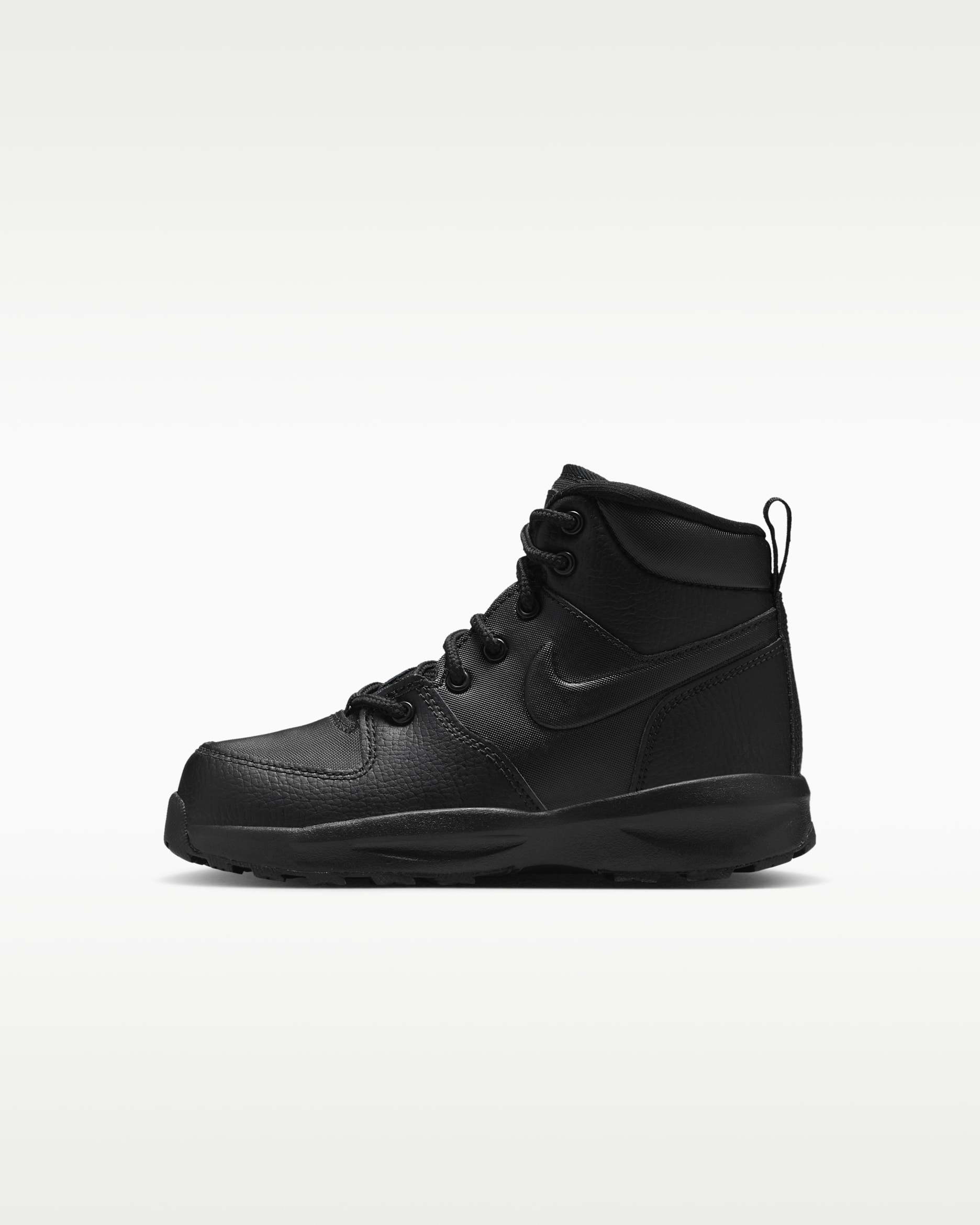 Nike Manoa 17 — Black/Black/Black