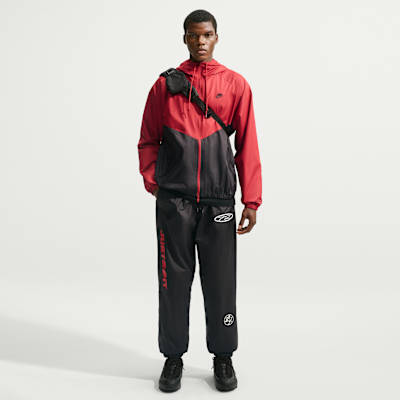 Nike Windrunner — Black/Black/University Red