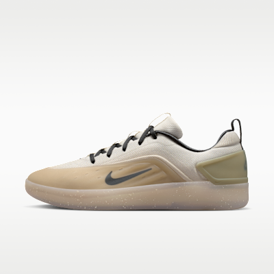 Nike SB Zoom Nyjah 4 — Desert Khaki/Light Orewood Brown/Light Bone/Dark Smoke Grey